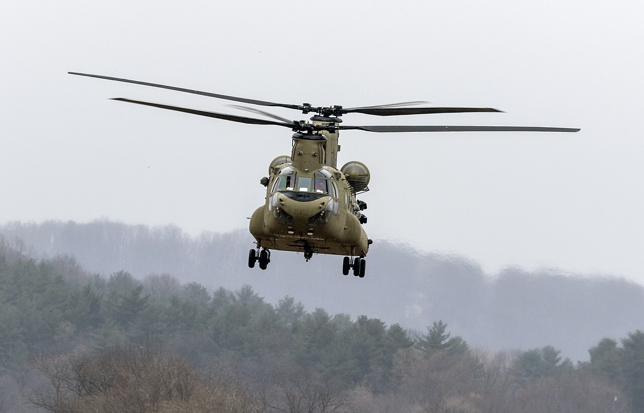 CH-47F reference photo